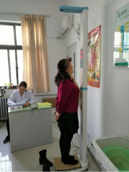 醫院測量身高體重的儀器今日看點醫院測量身高為什麽不用脫鞋子測量？